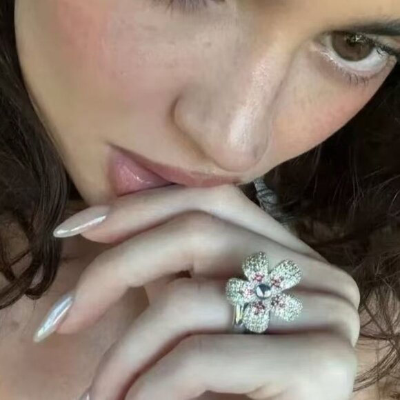 Meet your Posher, B - Picture 1 of 1